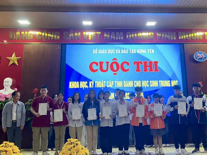 Trường THPT Nguyễn Công Hoan tham dự cuộc thi khoa học kỹ thuật cấp tỉnh năm 2024
