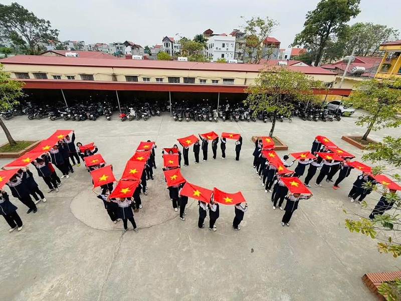Trường THPT Nguyễn Công Hoan hướng về Biên cương, Hải đảo – Xuân yêu thương đến các chú Bộ đội