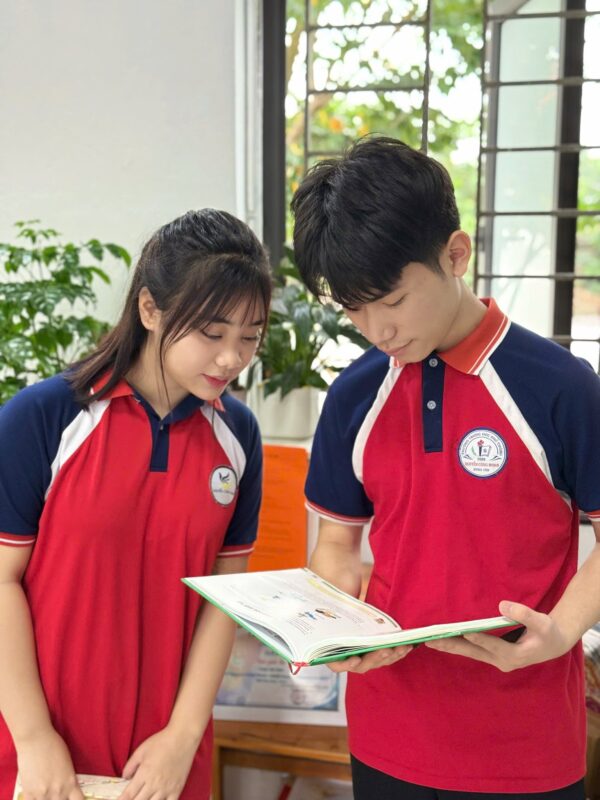 [BẢN TIN THPT NGUYỄN CÔNG HOAN – HƯNG YÊN] 📚 GÓC TRI THỨC – KHÔNG GIAN NUÔI DƯỠNG VĂN HOÁ ĐỌC VÀ TINH THẦN TỰ HỌC