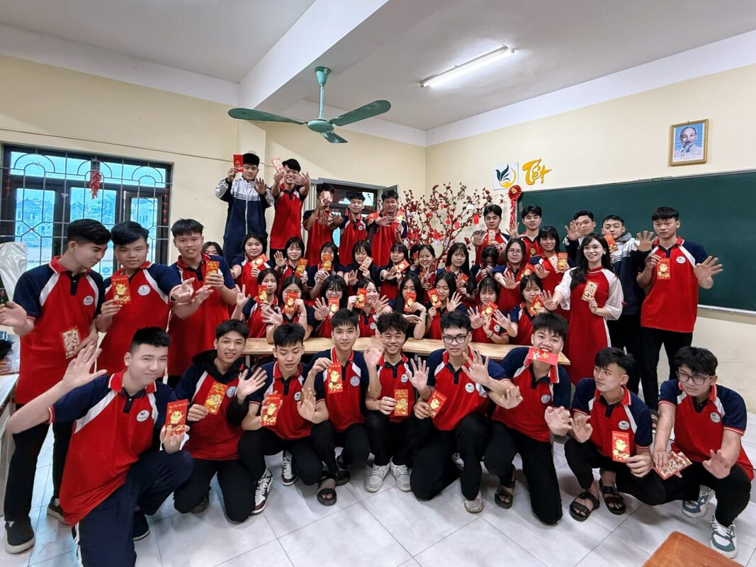 [BẢN TIN NCH HƯNG YÊN] 🎊 LÌ XÌ ĐẦU NĂM – TRAO LỘC XUÂN, GỬI YÊU THƯƠNG TẠI THPT NGUYỄN CÔNG HOAN 🎊